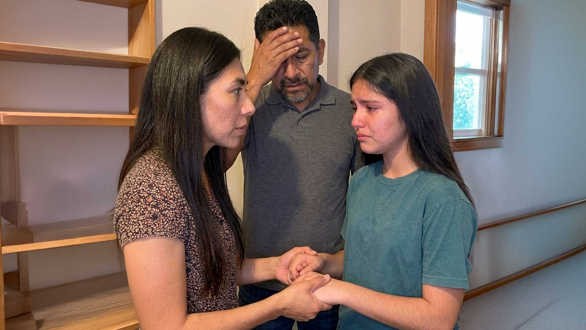 3 cosas que toda hija necesita escuchar de sus padres