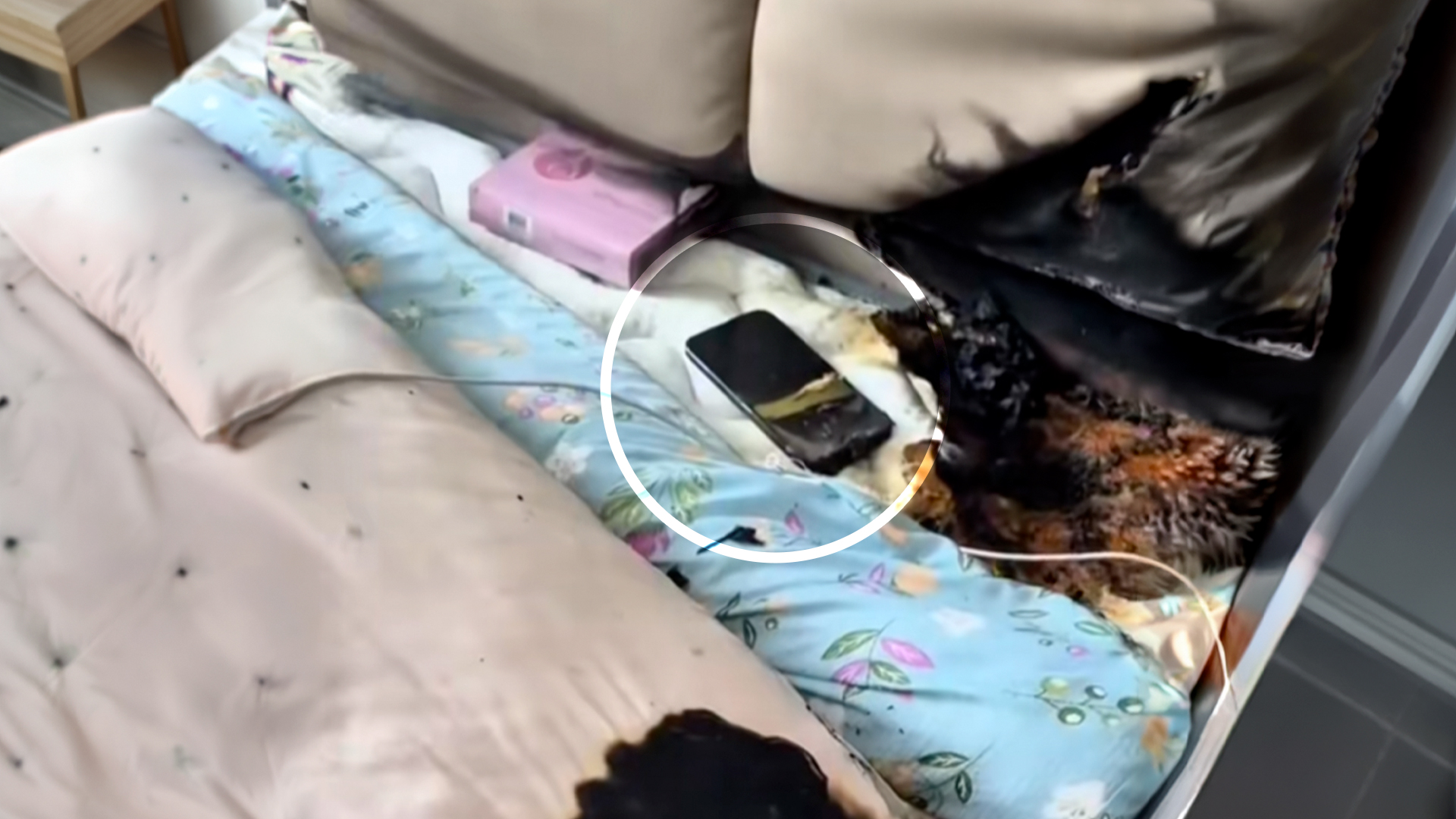 Teléfono explotó por un error que todos cometemos con el cargador